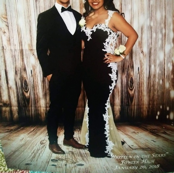 Dress - Picture 1 of 1